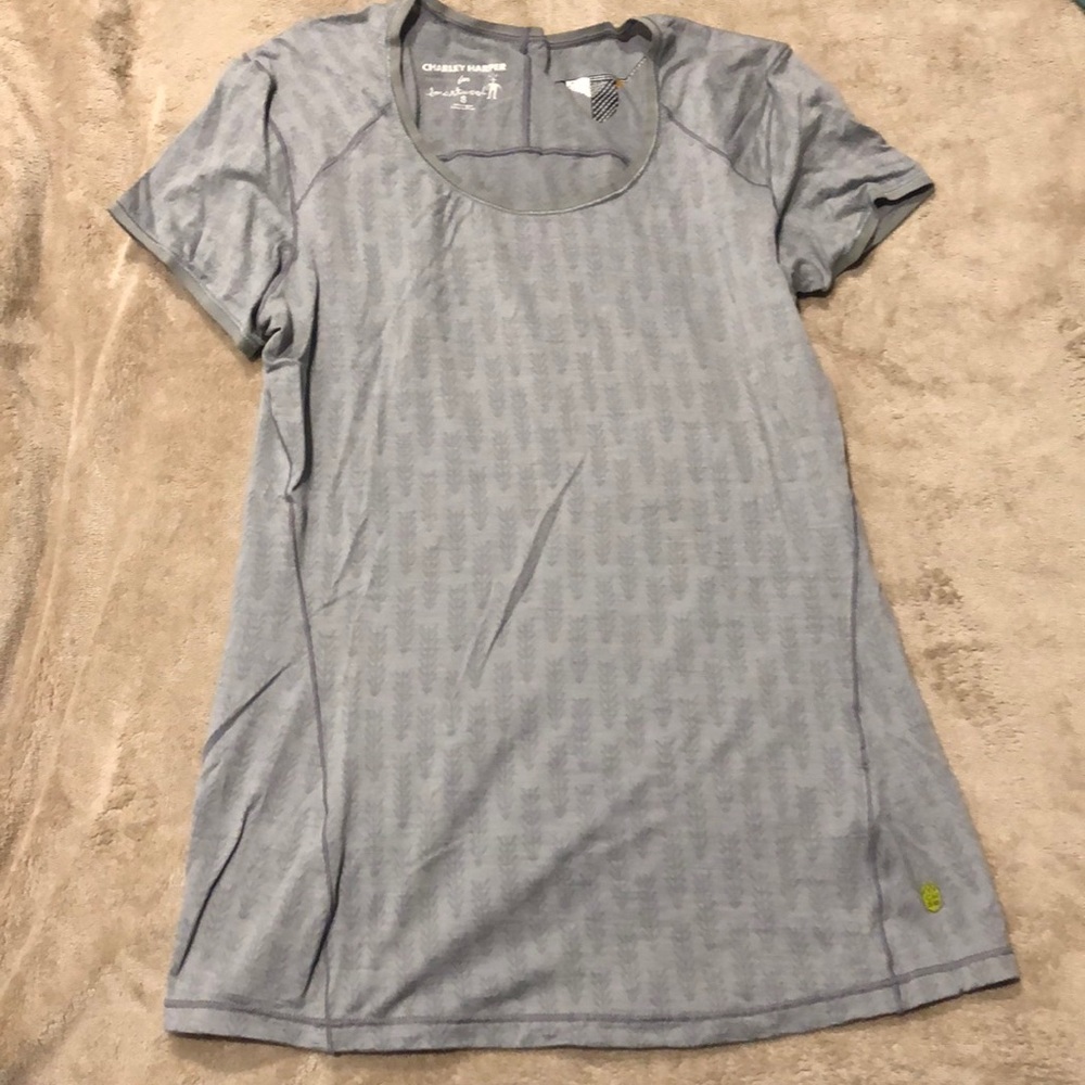 Grey workout shirt!
